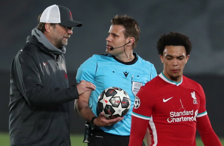 埃贝尔：卡尔无大碍；我们对格纳布里战阿森纳时复出保持乐观