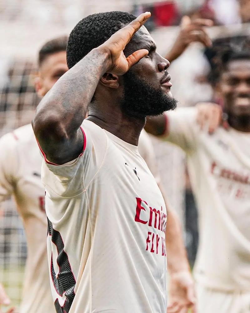 瓜迪奥拉痛陈罗德里缺席之苦：曼城防守危机能否挺过寒冬？