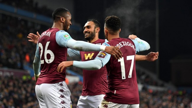 球员任意球助攻被评为赛季最佳配合