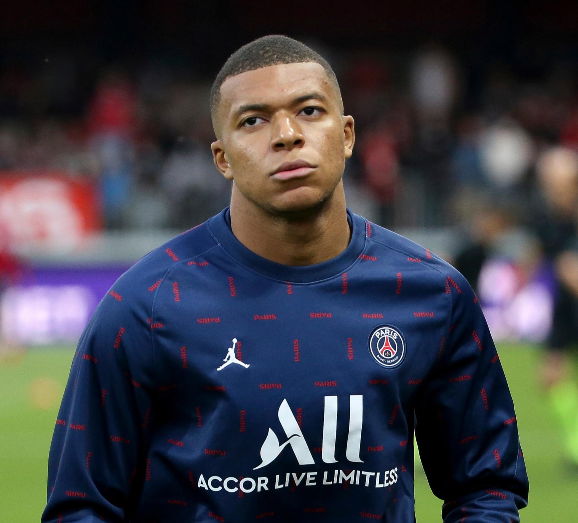 球员赛后道歉，细节感动球迷