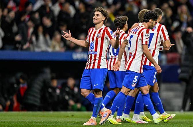 罗马诺：拜仁把博伊推荐给尤文，新任总监尚未作出决定（罗马诺：拜仁已向尤文推荐博伊，新任总监尚未定夺）