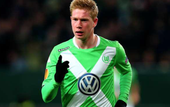 亚精英赛半场：路易斯失单刀+补射中柱，申花暂0-0广岛（亚精英赛半场战报：路易斯单刀失机又补射中柱，申花暂与广岛0-0）