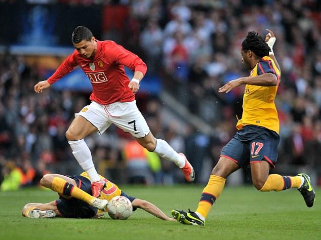 英媒：若塔两个孩子将在周末利物浦vs狼队的比赛中担任球童（英媒：若塔的两个孩子将于本周末利物浦对阵狼队时出任球童）