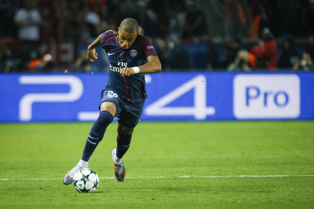 卡尼萨雷斯：维尼修斯的表现配不上加薪，皇马球员大多都这样（卡尼萨雷斯：维尼修斯的表现不足以涨薪，这在皇马球员中很普遍）